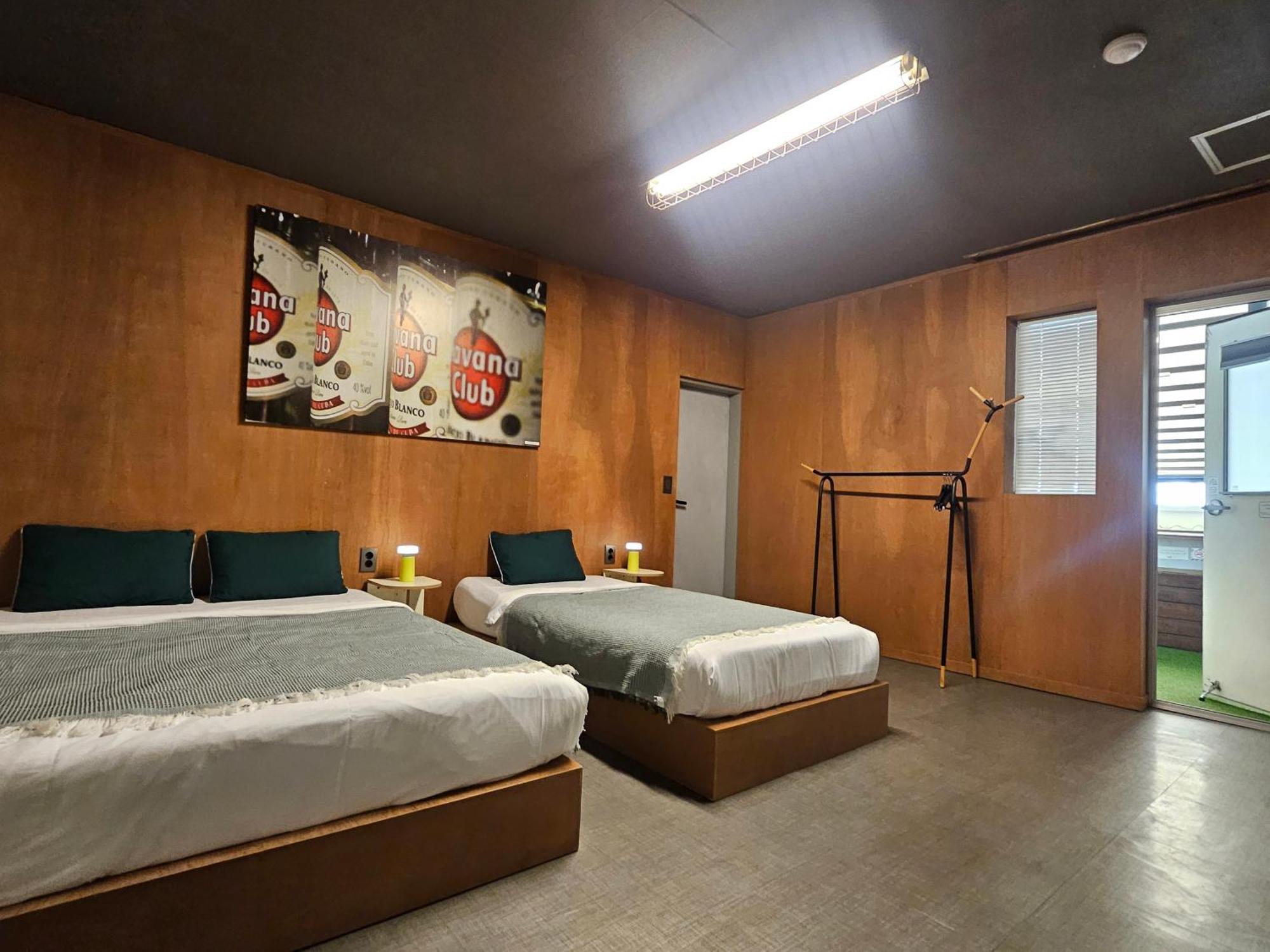 Mido Hostel Seogwipo Exterior photo